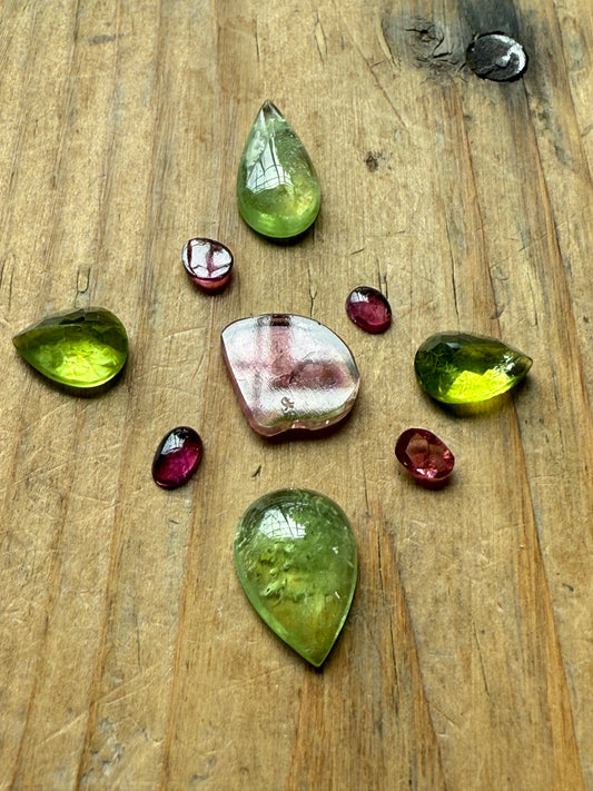 Gemstone Collection 574: Rainbow Tourmaline, Kyanite, Peridot - 18 CT