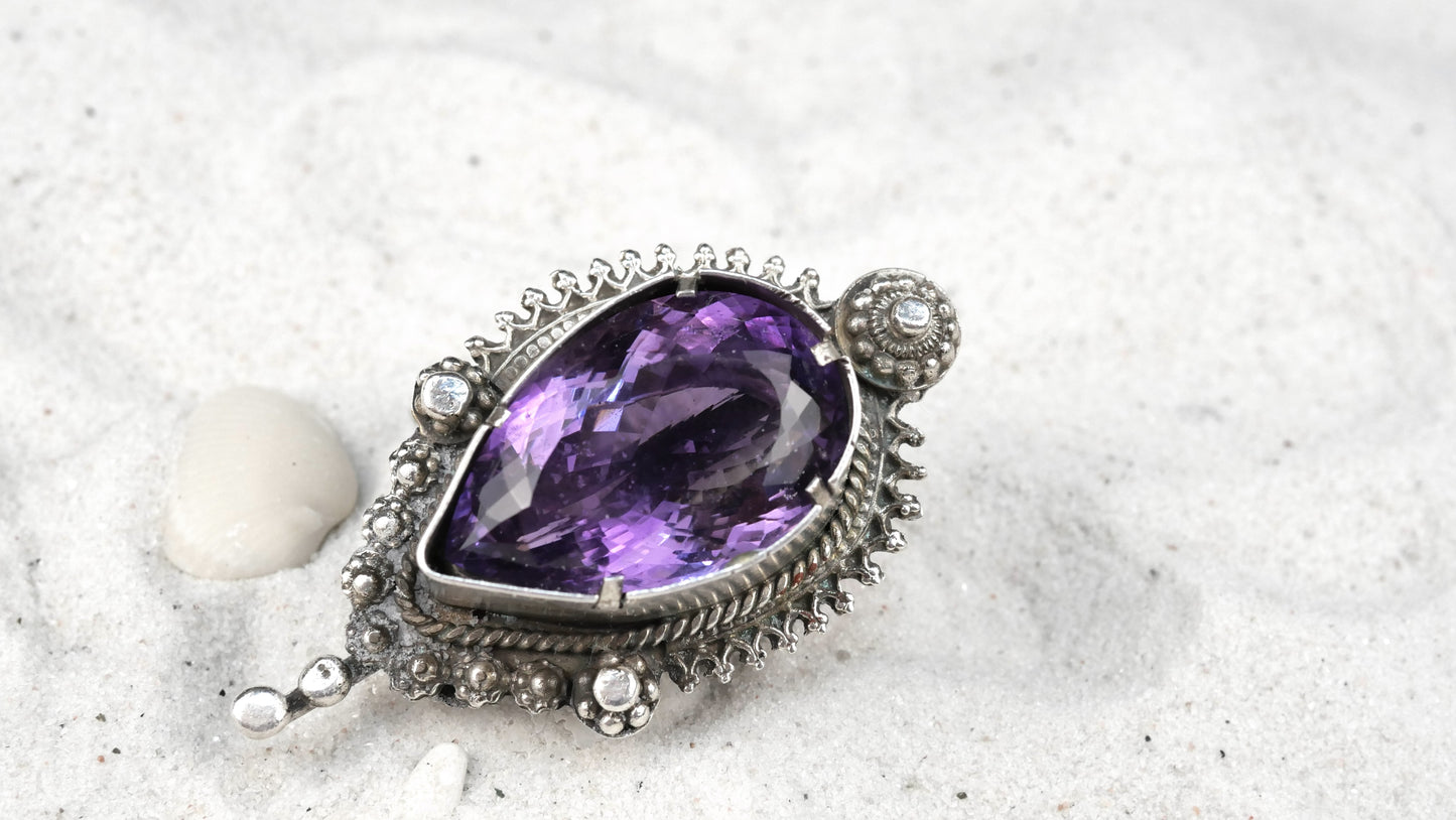 RING 66: STERLING SILVER WITH AMETHYST