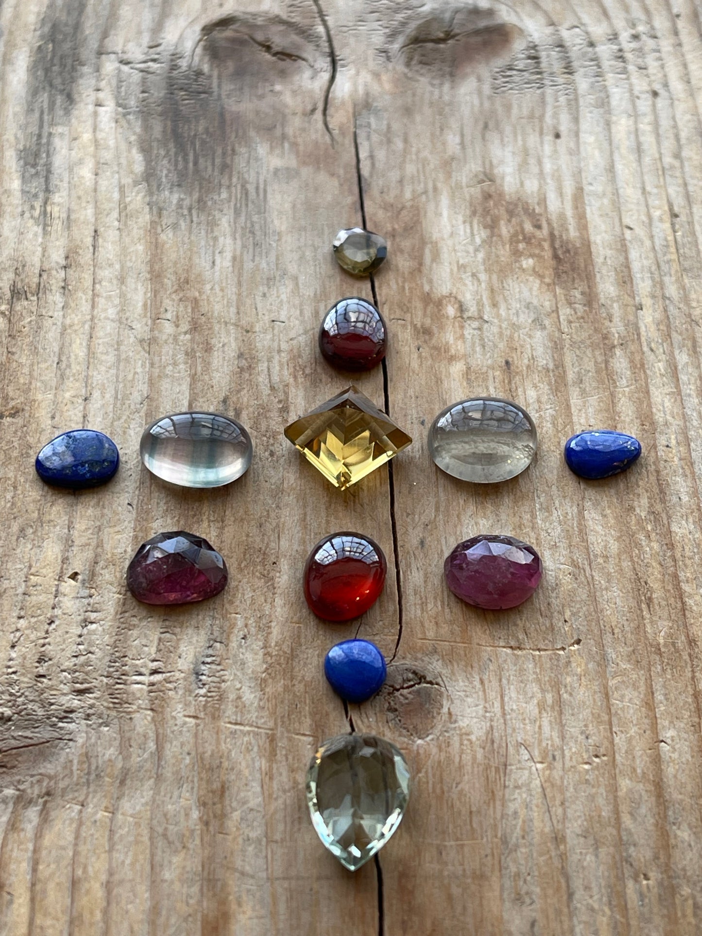 Gemstone Collection 336: rainbow tourmaline, hessonite, green amethyst, honey quartz, Lapis Lazuli, fluorite - 35ct