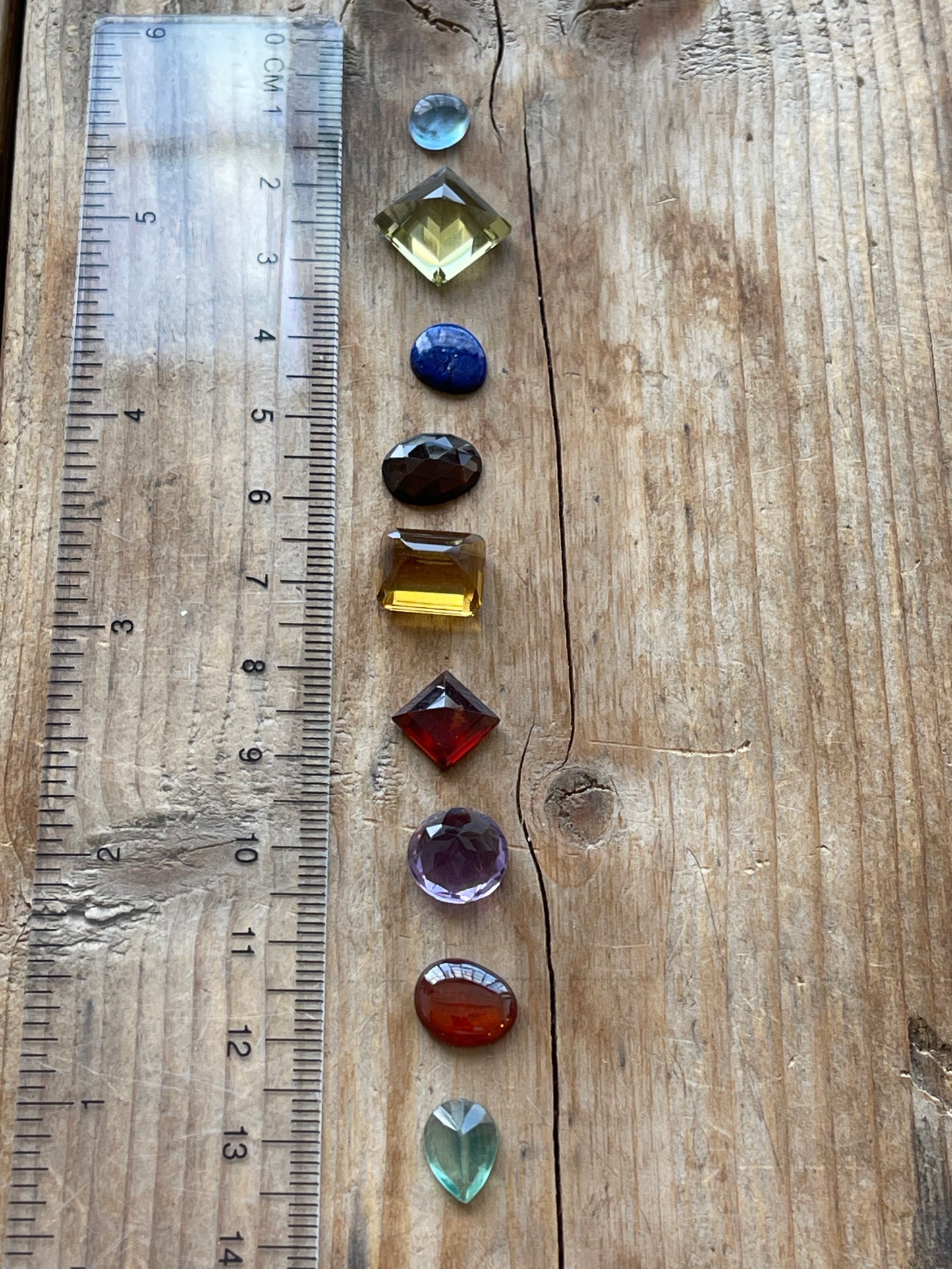 Gemstone Collection 342: Lemon Quartz, amethyst, fluorite, Lapis Lazuli, rainbow tourmaline, honey quartz - 27ct