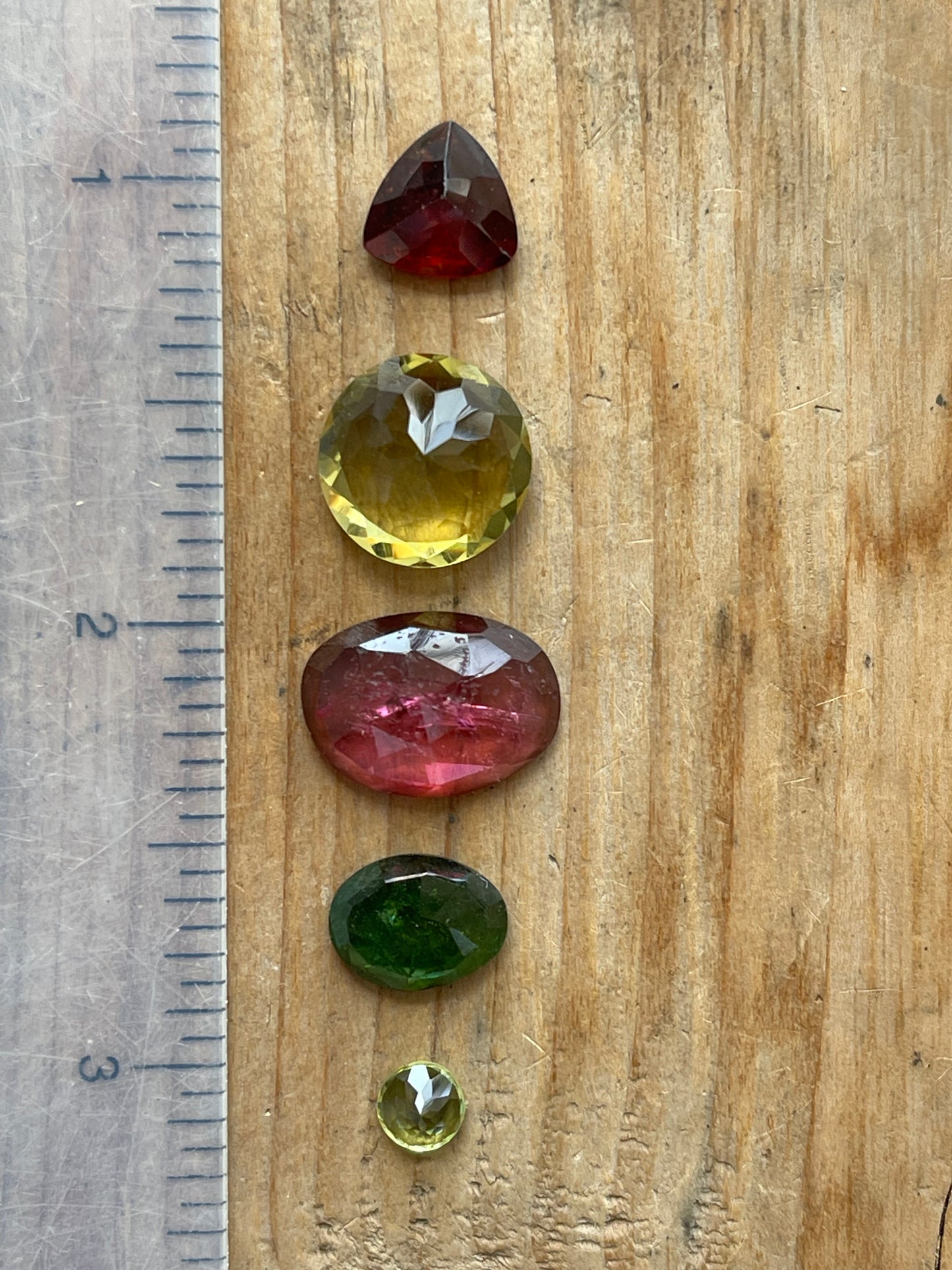 Gemstone Collection 49: Lemon Quartz, Hessonite, Rainbow Tourmaline, Peridot - 16CT