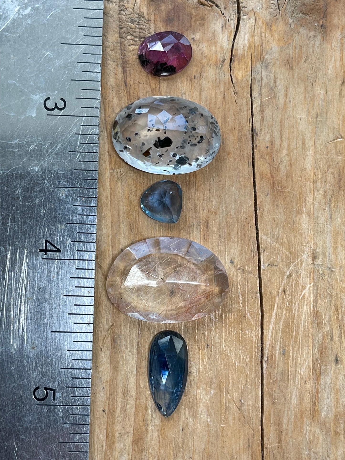 Gemstone Collection 630 - Red Rutilated Quartz, Fluorite, Rainbow Tourmaline, Kyanite, Clear Speckled Agate - 33CT