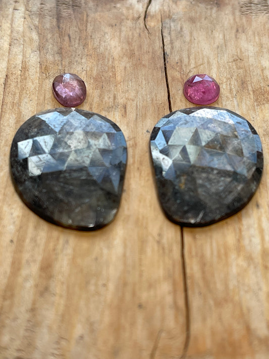 Gemstone Collection 651 - Golden Sheen Sapphire, Rainbow Tourmaline - 52CT